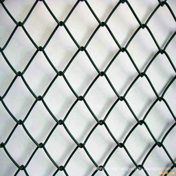 Galvanized chain link mesh for fencing in rolls